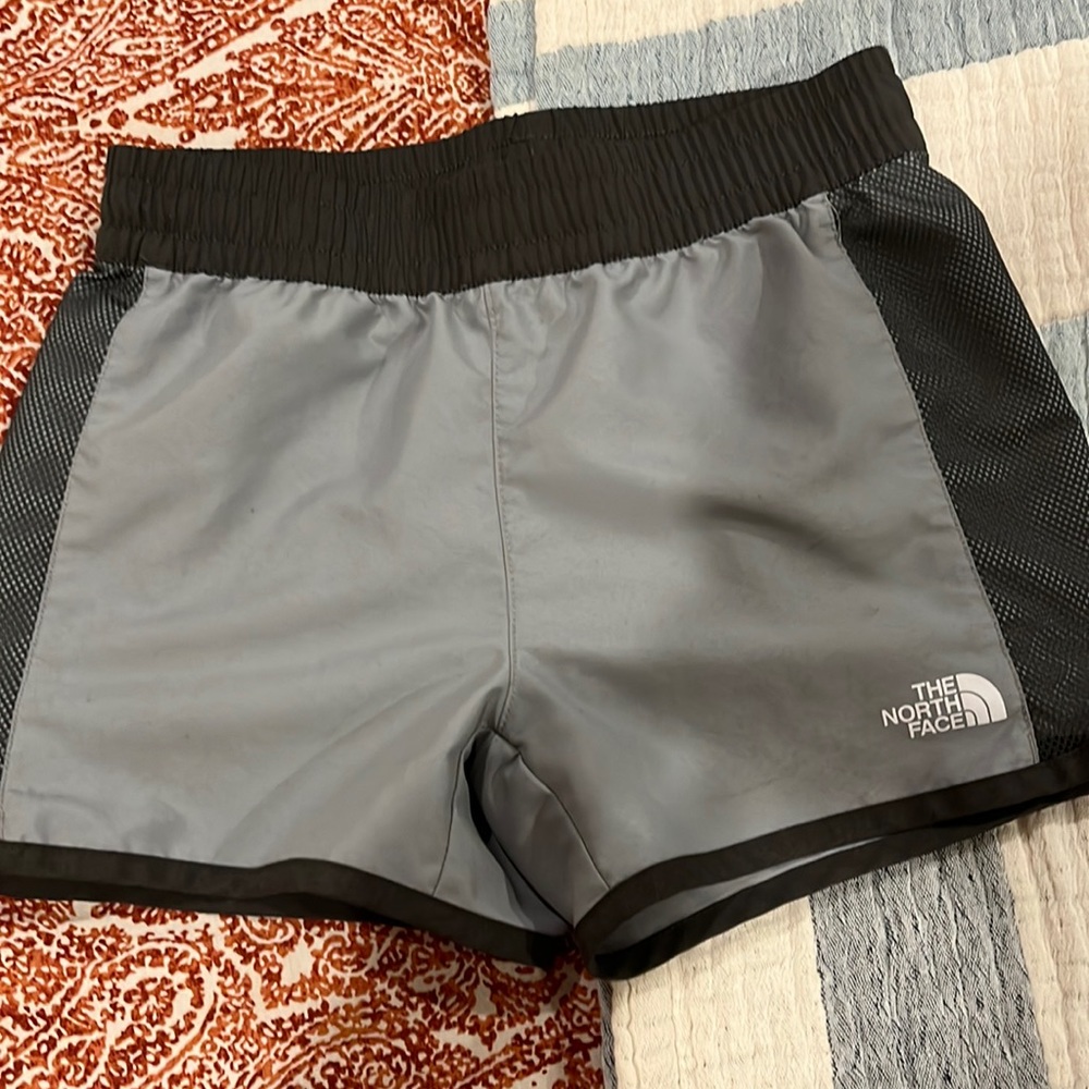 Girls brand new without tags north face shorts